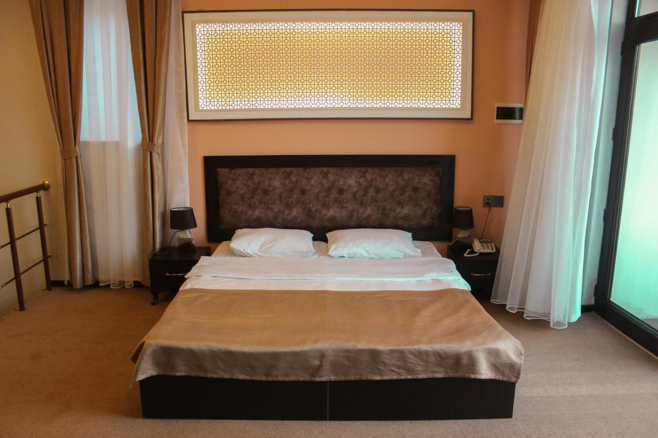 Twin Castle Boutique Hotel Bakoe Buitenkant foto