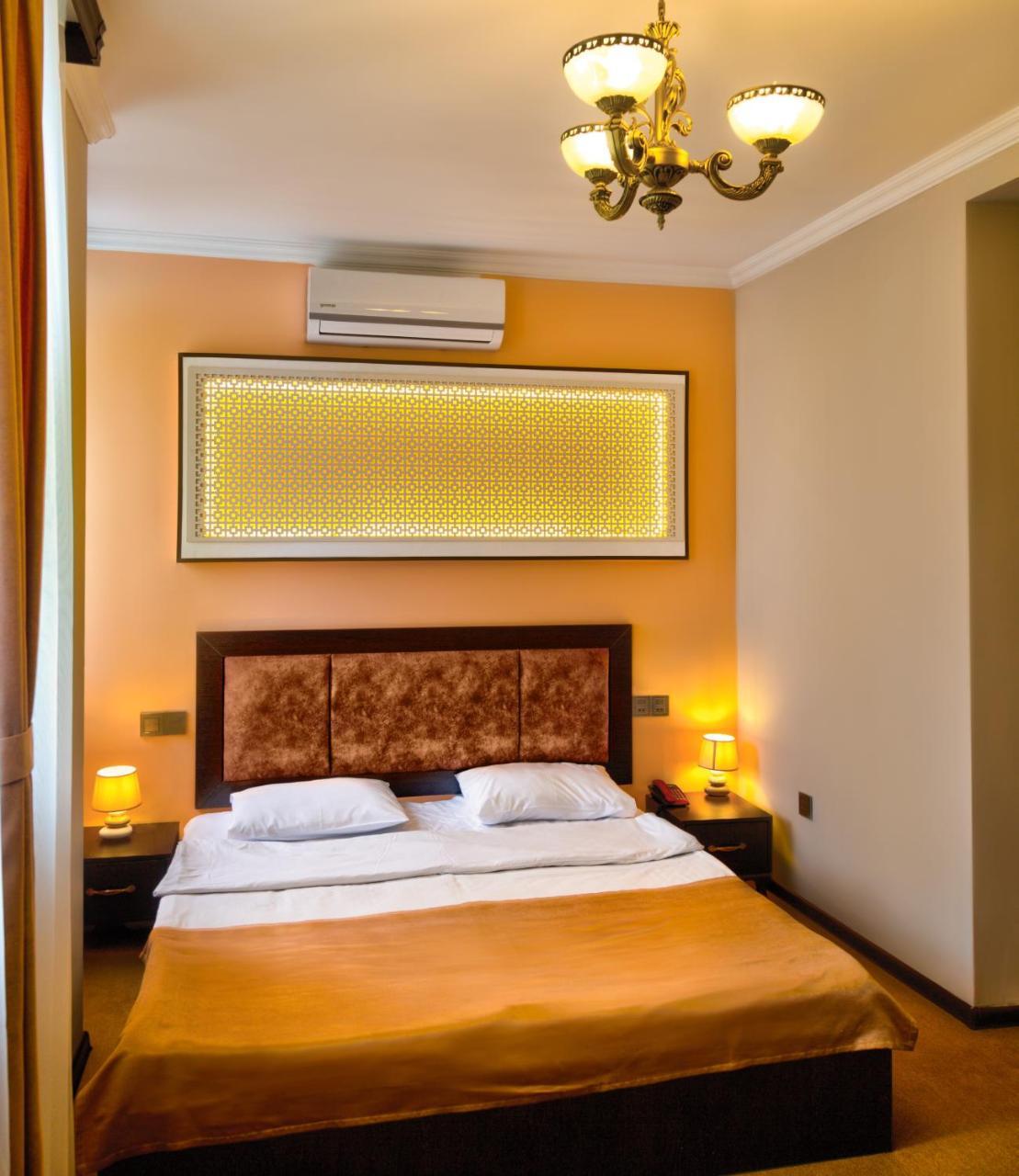 Twin Castle Boutique Hotel Bakoe Buitenkant foto